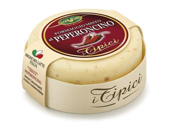 formaggio misto al peperoninco cheese with chili