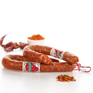 Salsiccia piccante curva